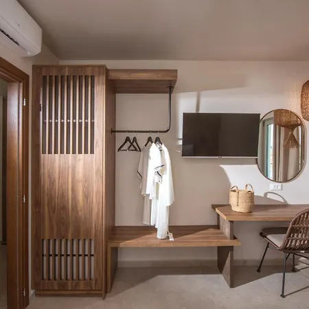 Ariadni Apartment *